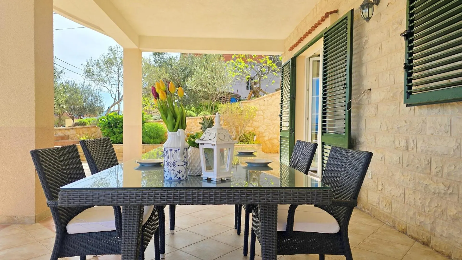 Oceanview Celestial Apartment Kali