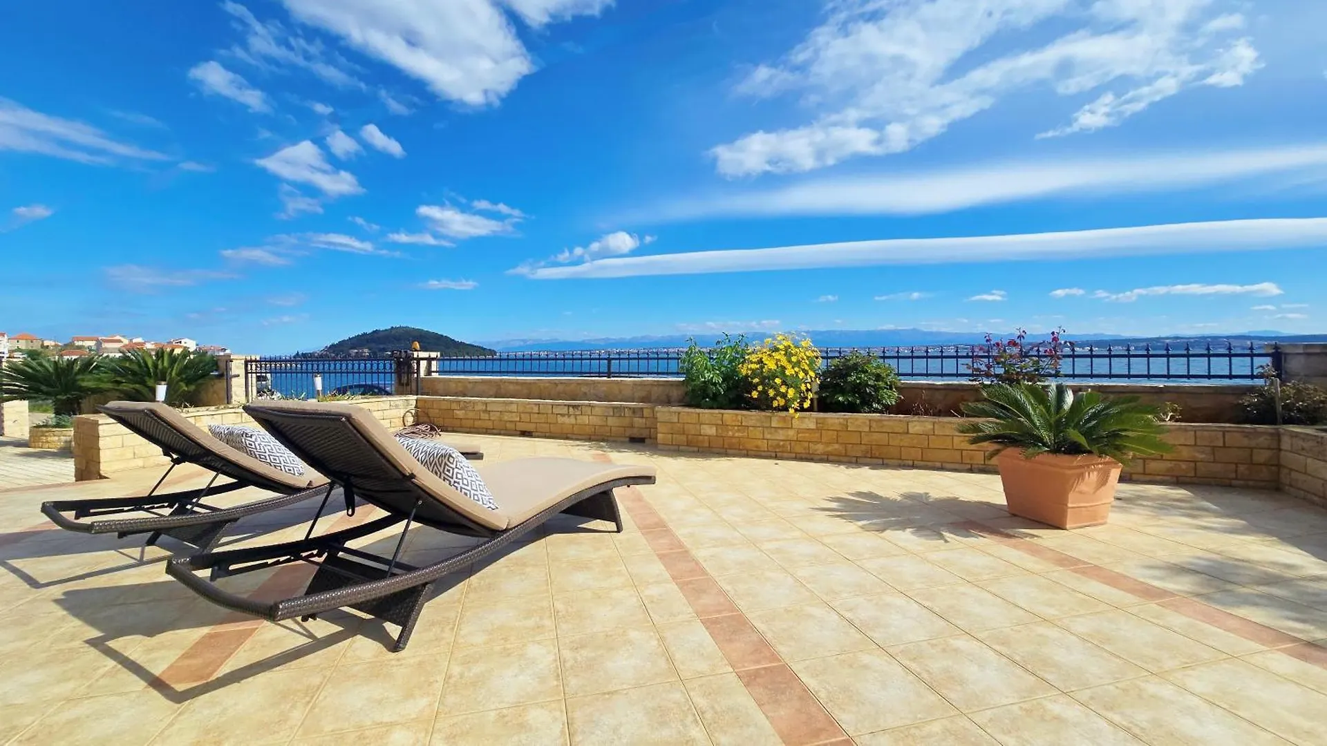 Oceanview Celestial location